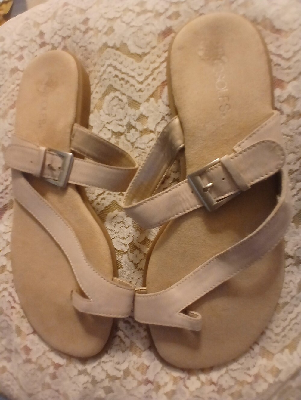 Ladies Aerosoles Neutral Beige Buckle Thong Sandals Sz 11